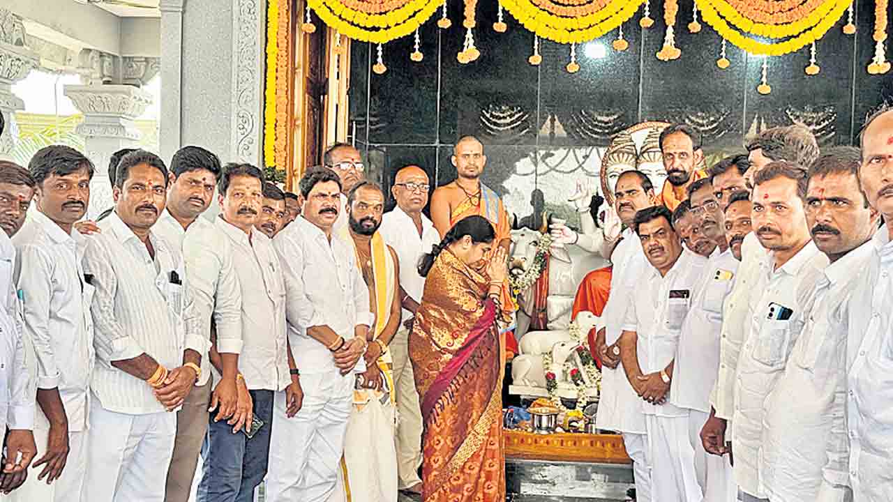 పేదలకు బీఆర్‌ఎస్‌ అండగా ఉంటుంది