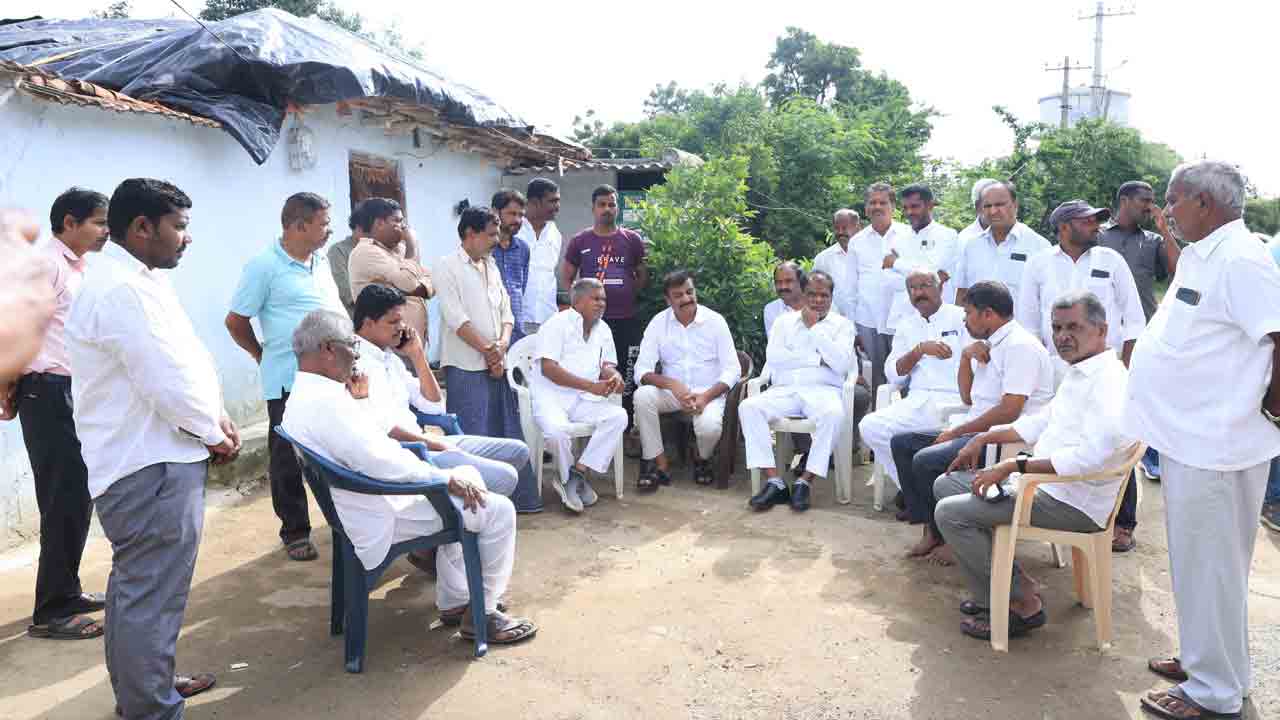 MLA kotha Prabhakar Reddy | సత్తిరెడ్డి కుటుంబానికి అండగా ఉంటాం : ఎమ్మెల్యే కొత్త ప్రభాకర్ రెడ్డి
