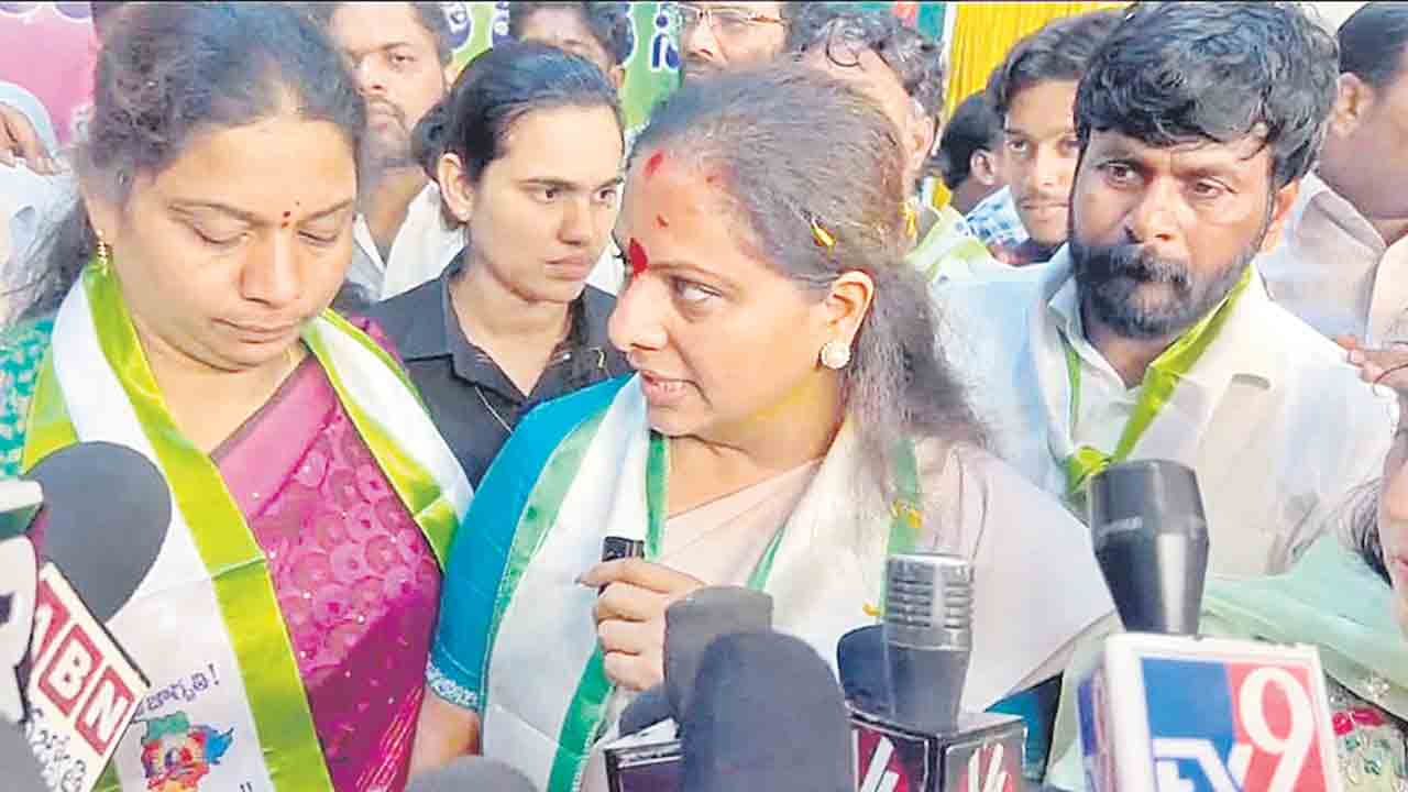 కాంగ్రెస్ ఇచ్చిన హామీలపై చర్చకు సిద్ధమా?