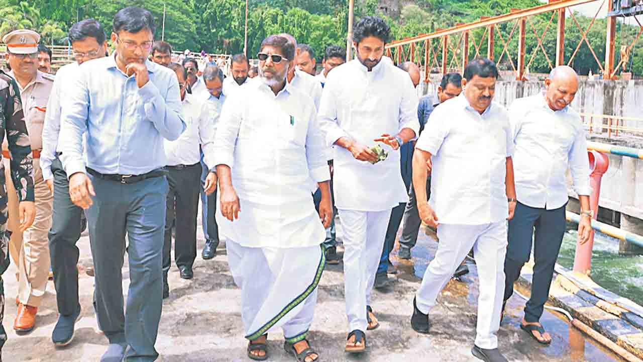 నీటి వనరులను సద్వినియోగం చేసుకోవాలి