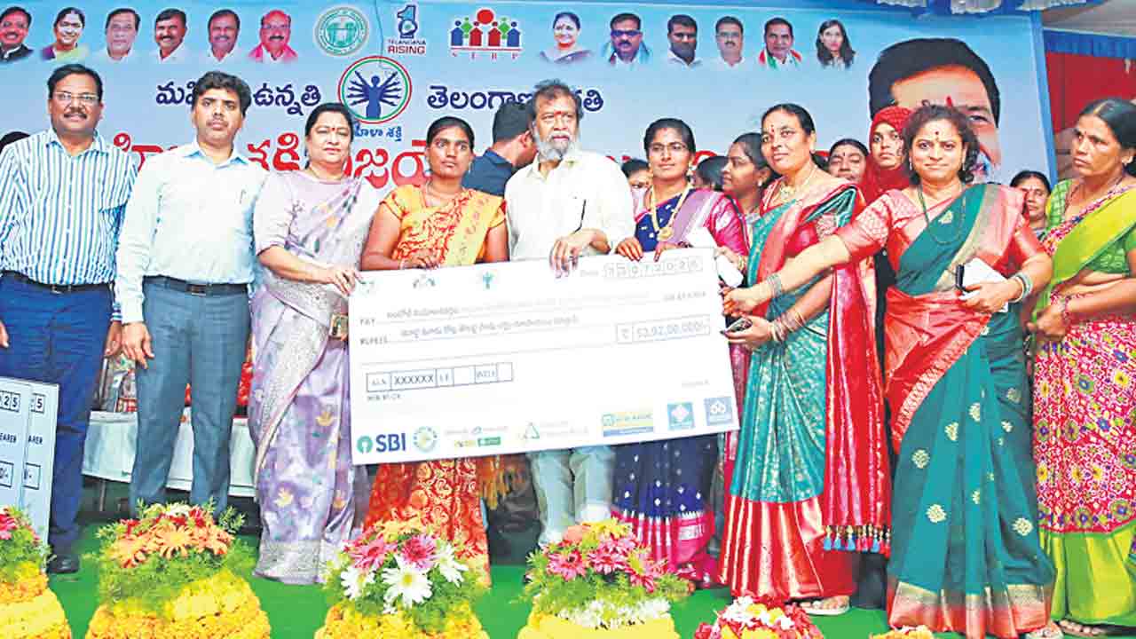 మహిళా సాధికారతే ప్రభుత్వ లక్ష్యం