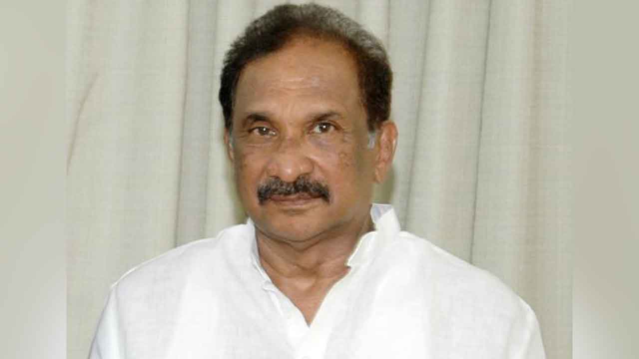 కర్ణాటక మంత్రిపై కేసు నమోదు