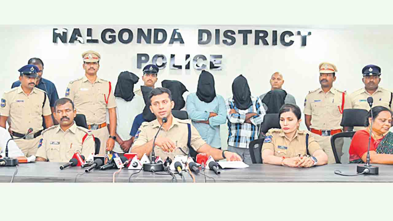 మానవ అక్రమ రవాణా చేస్తున్న ముఠా అరెస్టు