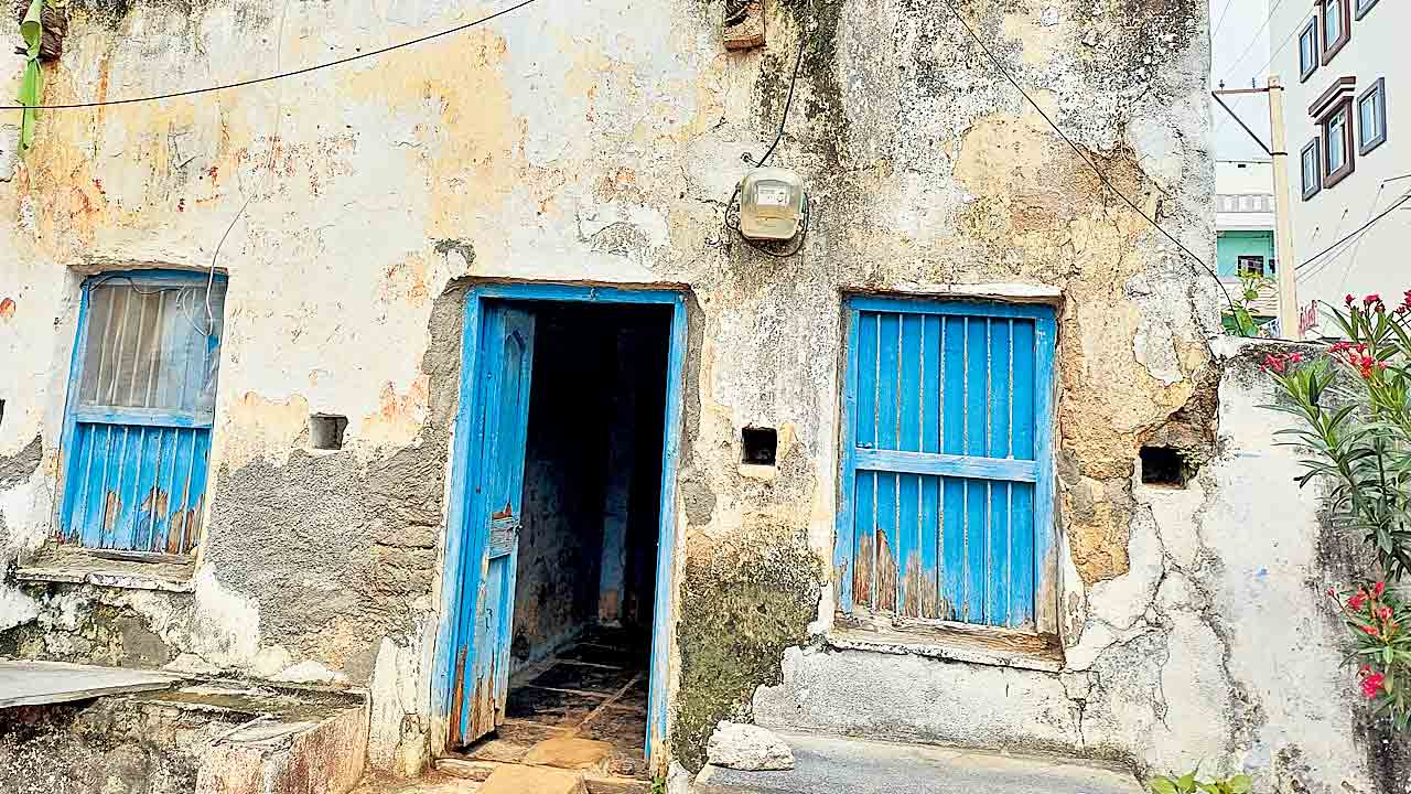 బంగారం చోరీ కేసులో పురోగతి