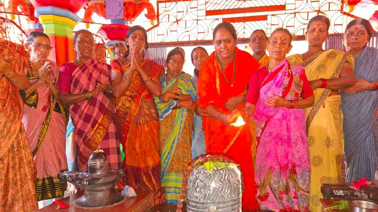 Nandini Sri Girimatha | ఉన్నత జీవితం వదిలి మానవసేవే పరమోధర్మంగా.. దత్తగిరి ఆశ్రమానికి నందిని శ్రీ గిరిమాత సేవ