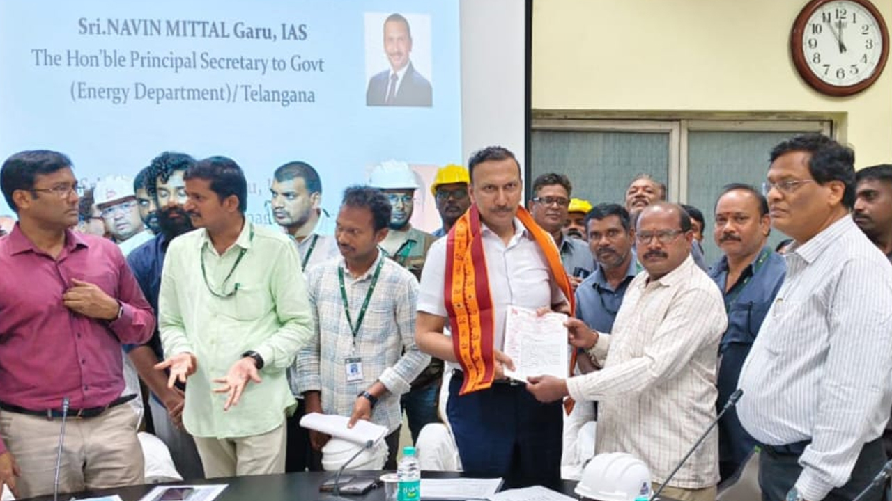 Navin Mittal | కార్మిక సమస్యలు పరిష్కరించండి..! మిట్టల్‌కు కార్మిక సంఘాల నేతల వినతి
