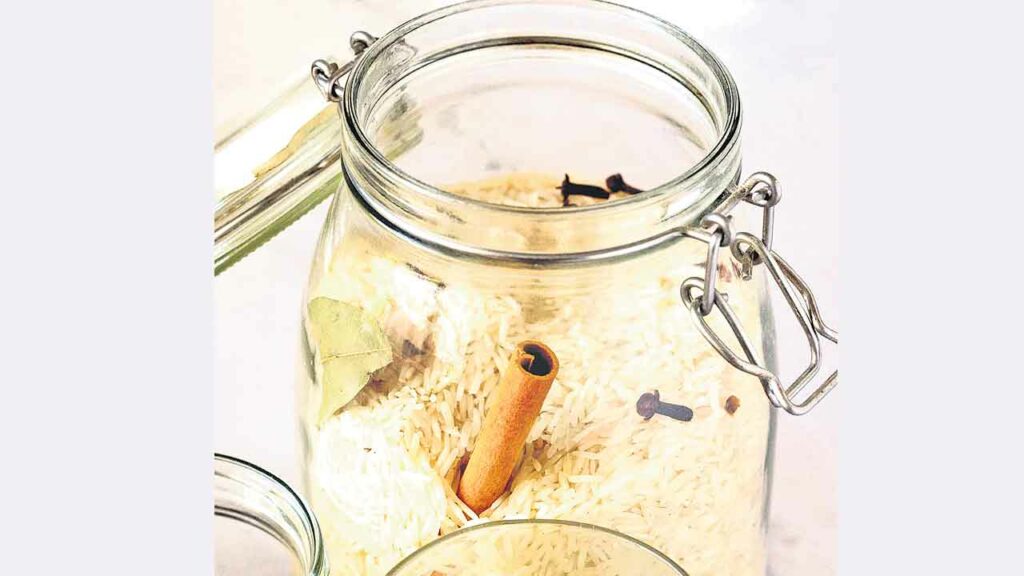 Neem Leaves, Cloves