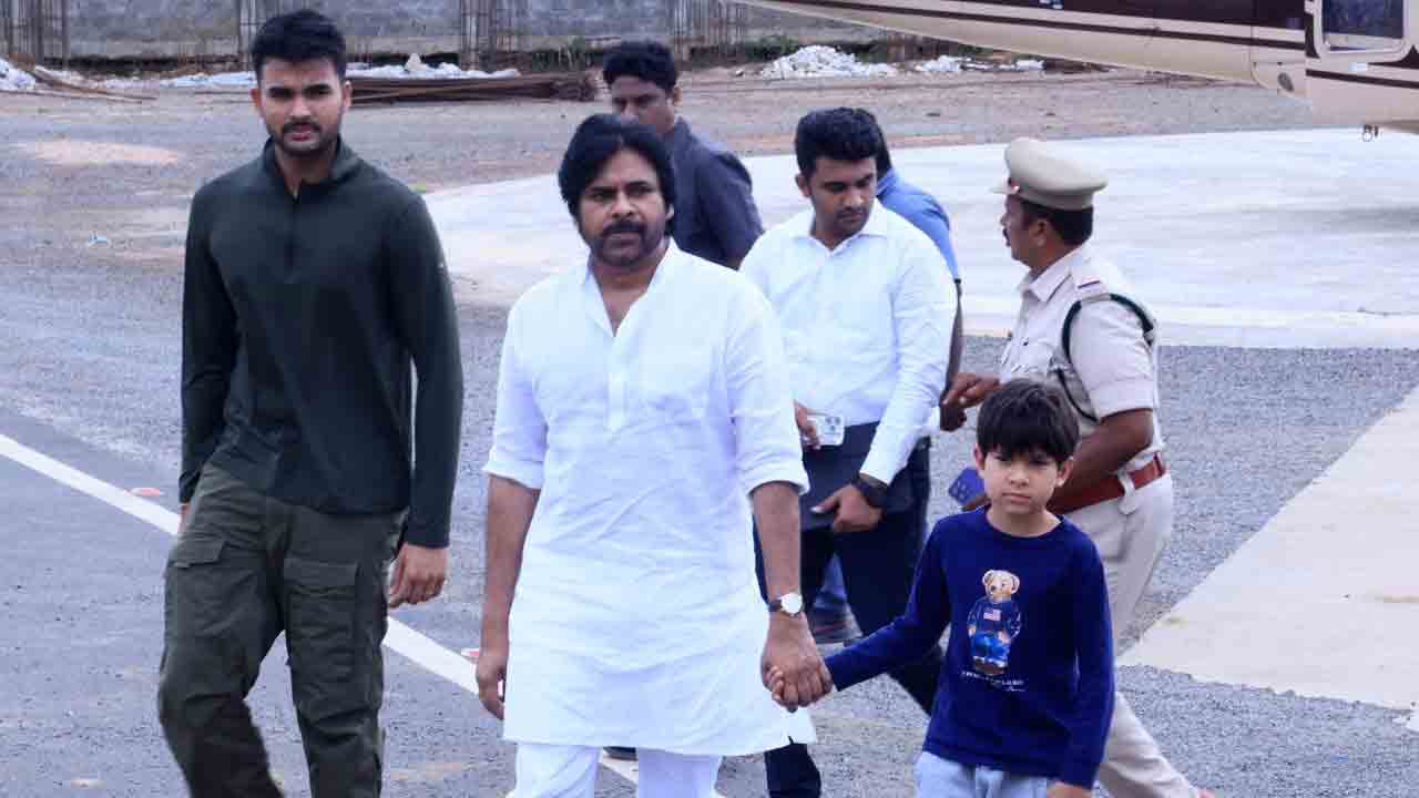 Pawan Kalyan | ఇద్ద‌రు కొడుకుల‌తో ప‌వ‌న్ క‌ళ్యాణ్.. క్యూట్ ఫొటో లీక్!