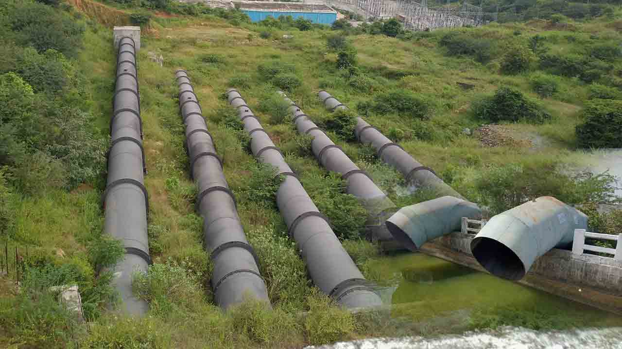 ఎత్తిపోతలు ఉత్తిపోతలు !