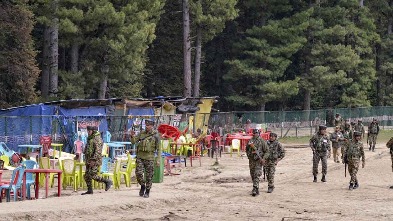 భారత్‌పై మరోసారి విషం.. పహల్గాం ఘటనలో టీఆర్‌ఎఫ్‌ పాత్రపై రుజువులు ఉన్నాయా అని పాక్‌ ప్రశ్న