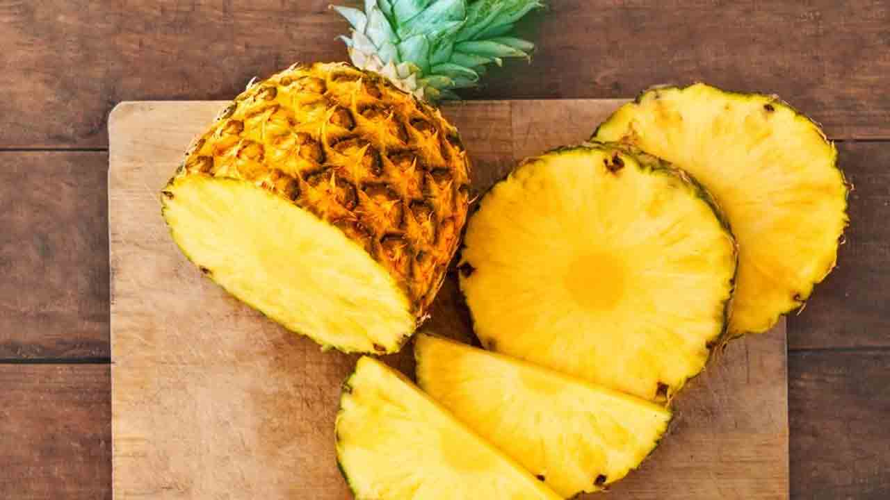 Health Tips | ఆ నాలుగు రోజులు బాగా ఇబ్బంది పడుతున్నారా.. అయితే తరచూ ఈ పండు తినండి..!