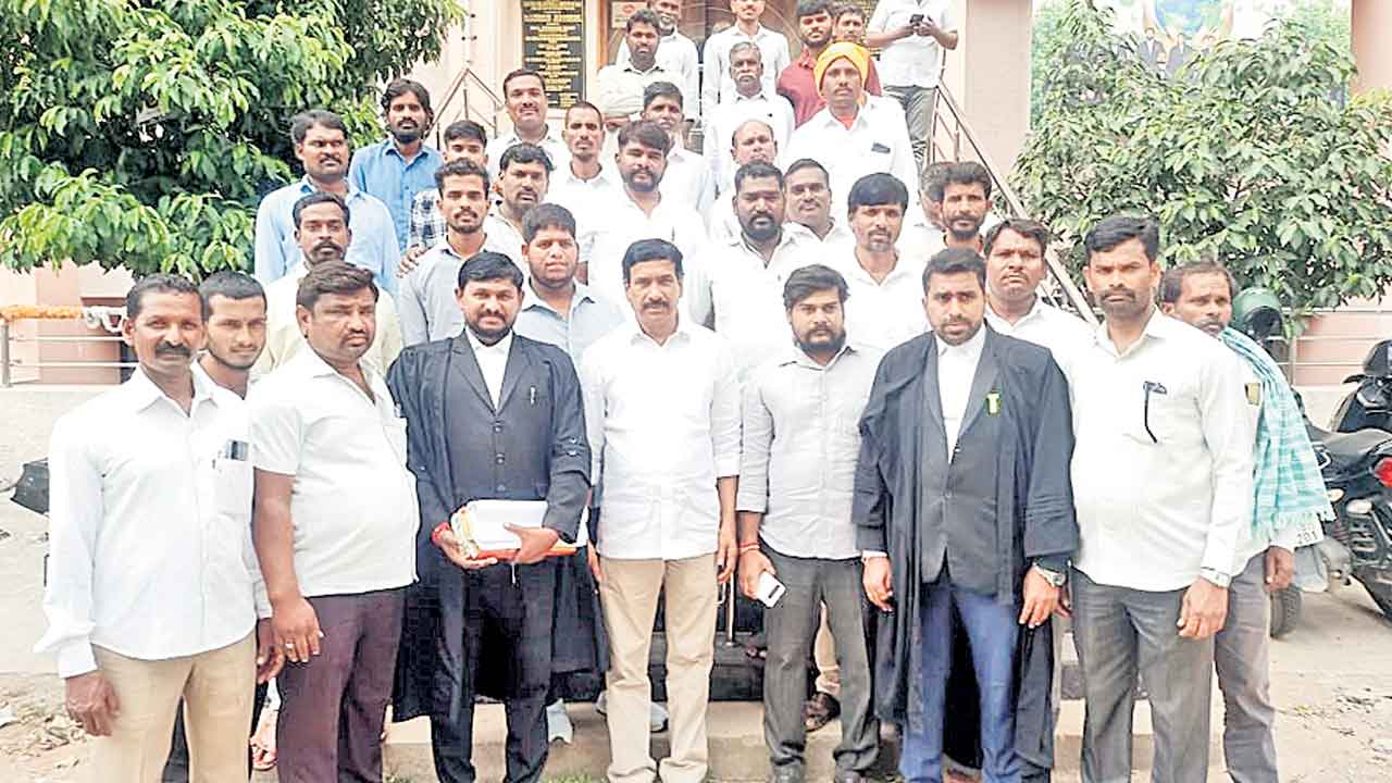 బీసీ రిజర్వేషన్లు రేవంత్‌ డ్రామా