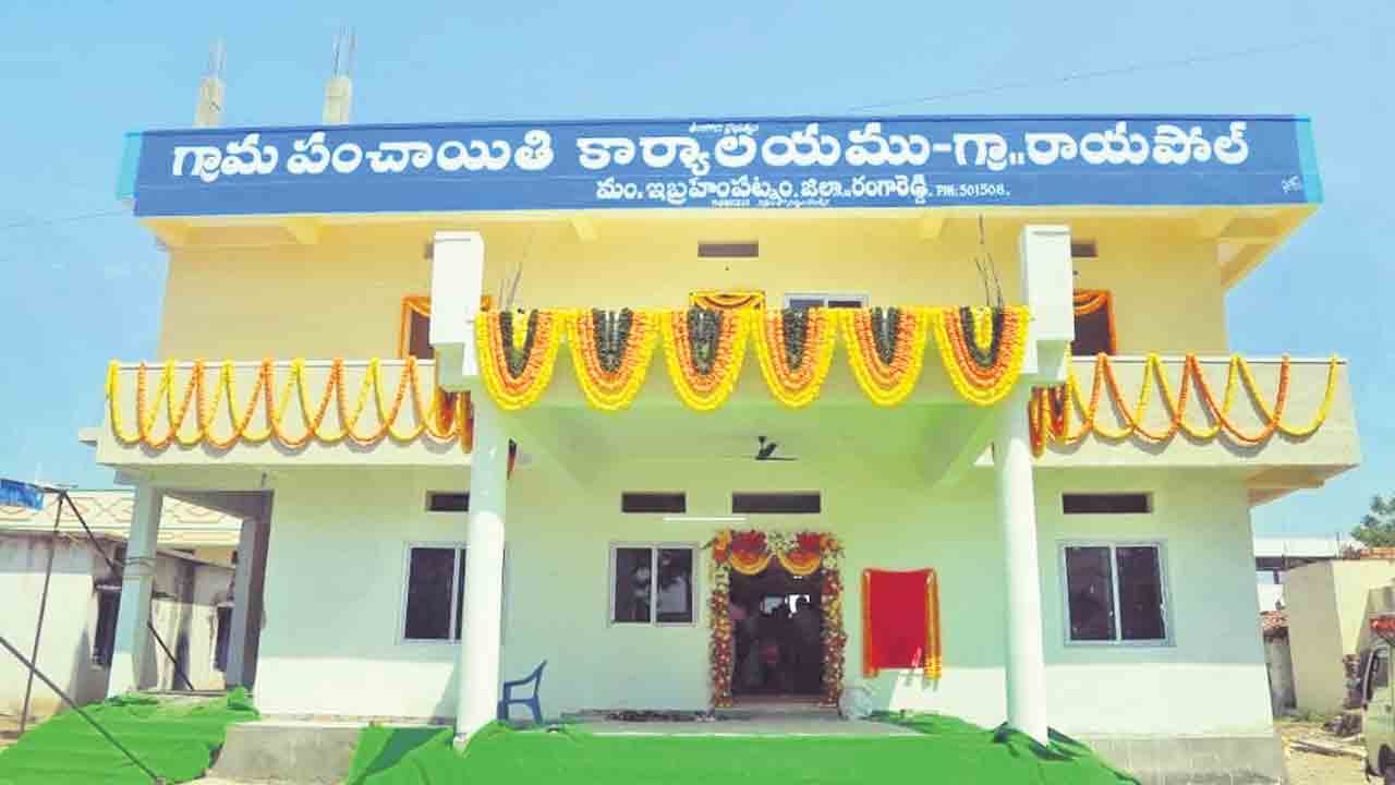 పత్తాలేని ప్రత్యేకాధికారులు