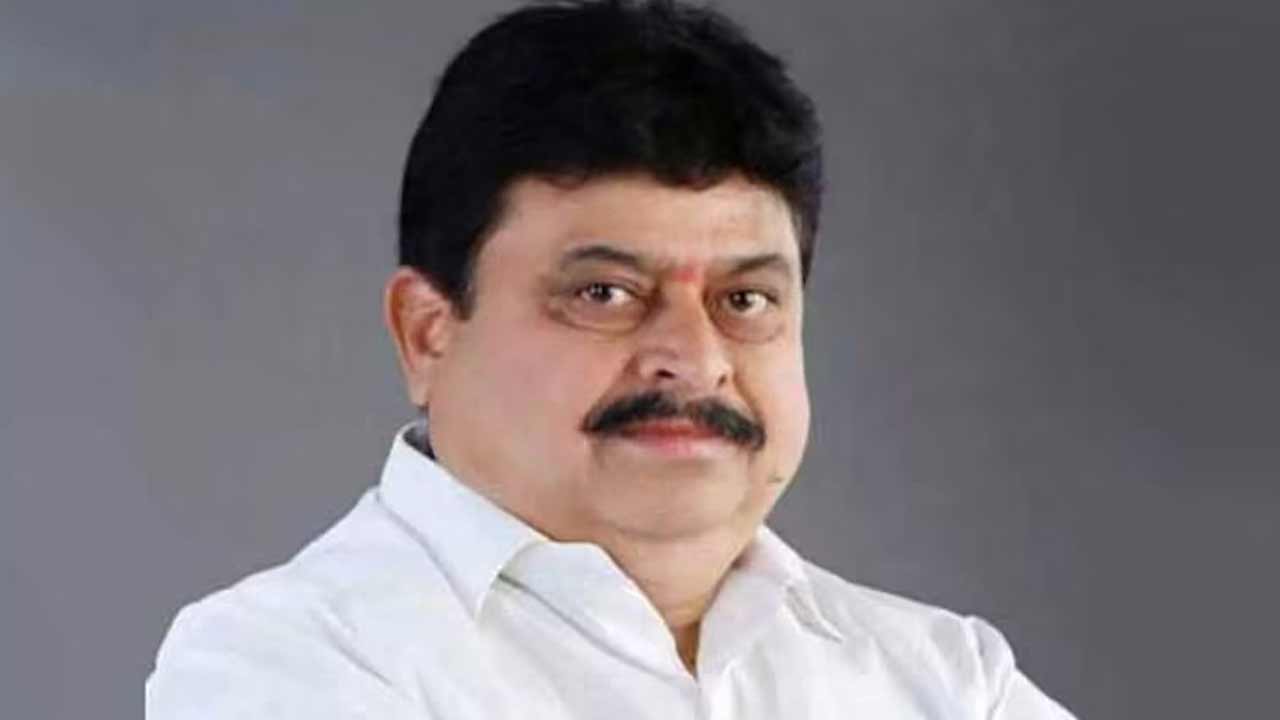 హద్దు మీరొద్దు.. చెప్పకుండా మాట్లాడొద్దు