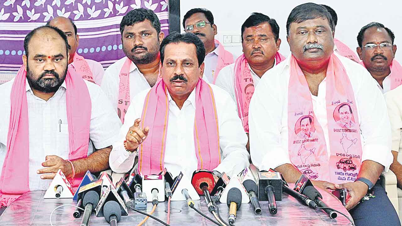 పాలనను గాలికొదిలి విమర్శలా?.. సీఎం తీరు తీవ్ర అభ్యంతరకరం : జిల్లా అధ్యక్షుడు రవీంద్రకుమార్