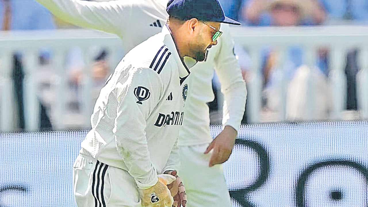 పంత్‌ ఆడకుంటేనే మంచిది: శాస్త్రి