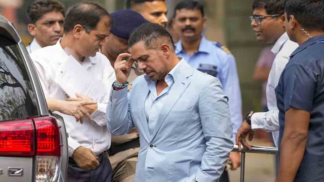 Robert Vadra | మనీలాండరింగ్‌ కేసు.. ఈడీ విచారణకు హాజరైన రాబర్ట్‌ వాద్రా