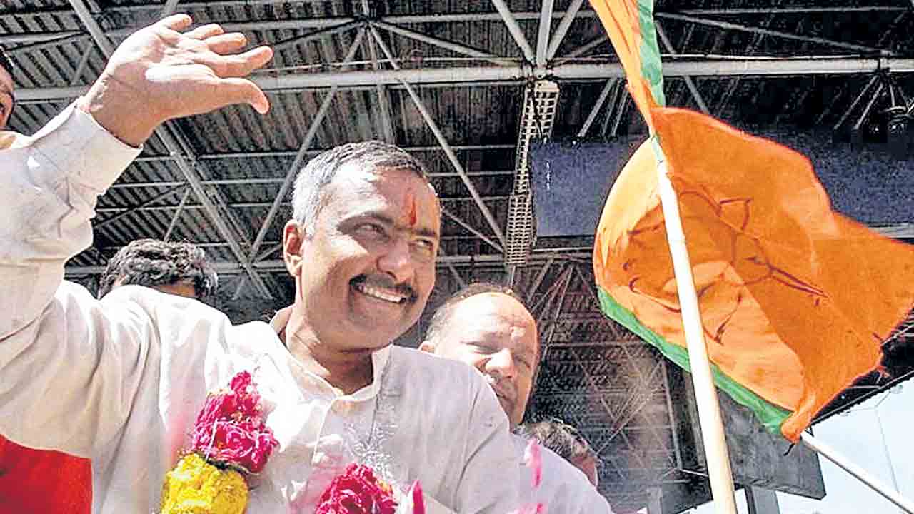 బీజేపీపై గుత్తాధిపత్యానికి ఇక చెల్లు.. కొత్త అధ్యక్షుడిగా సంజయ్‌ జోషి పేరు!