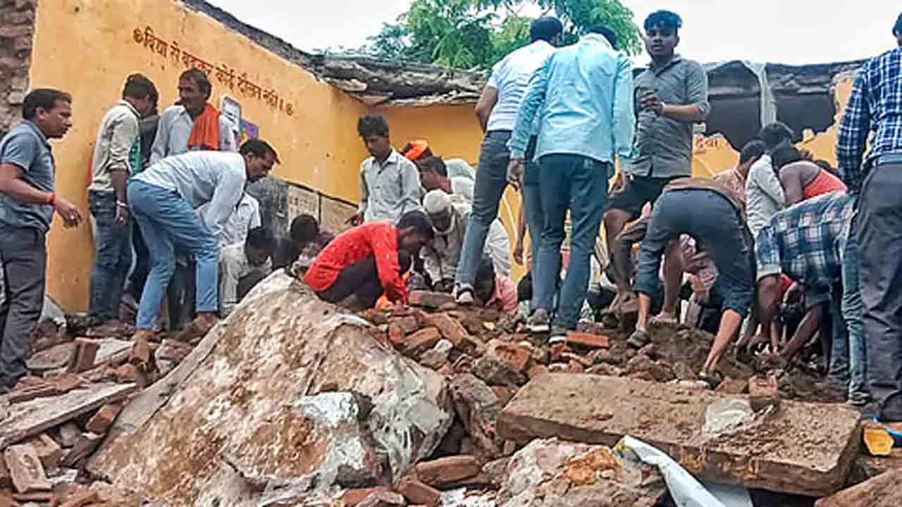 Building Collapse | స్కూల్ బిల్డింగ్‌ కూలిన ఘటనలో 7కు పెరిగిన మృతుల సంఖ్య