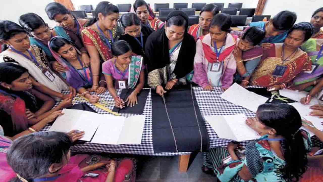 Self EMployment Courses | స్వయం ఉపాధి కోర్సుల్లో శిక్షణకు దరఖాస్తుల ఆహ్వానం