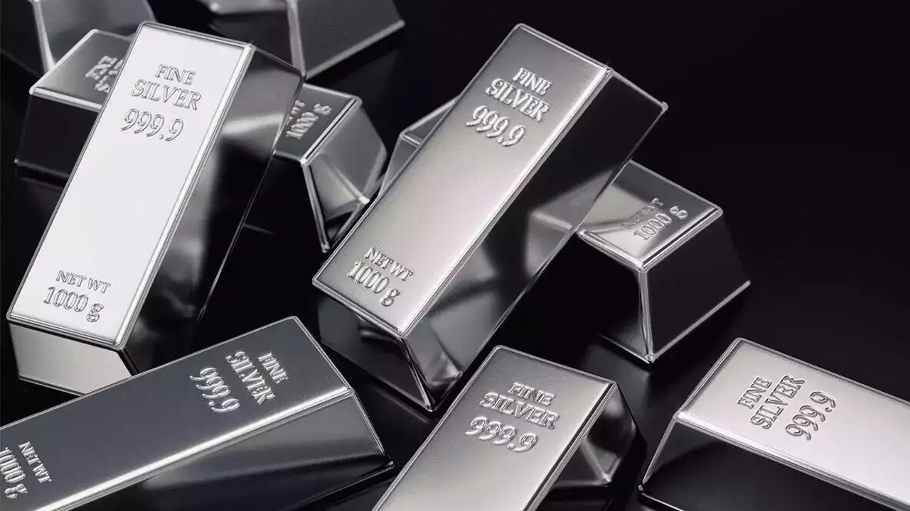 Gold-Silver Rate | వెండి ధగధగలు.. ఒకే రోజు కిలోకు రూ.5వేలు పెరిగిన ధర..!