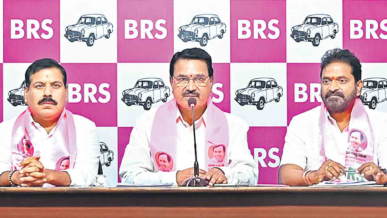 రాష్ర్టాన్ని తాకట్టు పెడితే ఊరుకోం