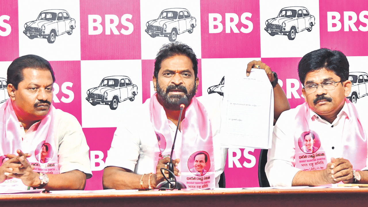 కల్తీ పేరిట కల్లు నిషేధానికి కుట్రలు