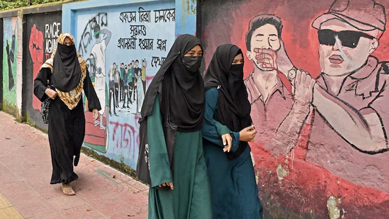 Women Dress Code | బంగ్లాలో తాలిబన్‌ తరహా పాలన..! మహిళల దుస్తువులపై ఆంక్షలు..!