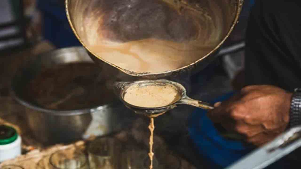 Tea Coffee | కర్ణాటకలో పాలు, టీ, కాఫీ అమ్మకాలు బంద్‌.. ఎందుకో తెలుసా..?