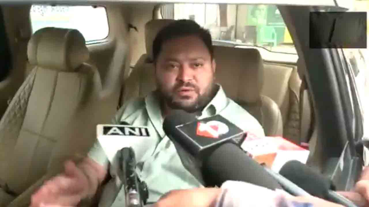 Tejashwi Yadav | బీహార్లో జంగిల్రాజ్ ఉందని ప్రధానితో చెప్పు పో.. చిరాగ్ పాశ్వాన్కు తేజస్వియాదవ్ సలహా