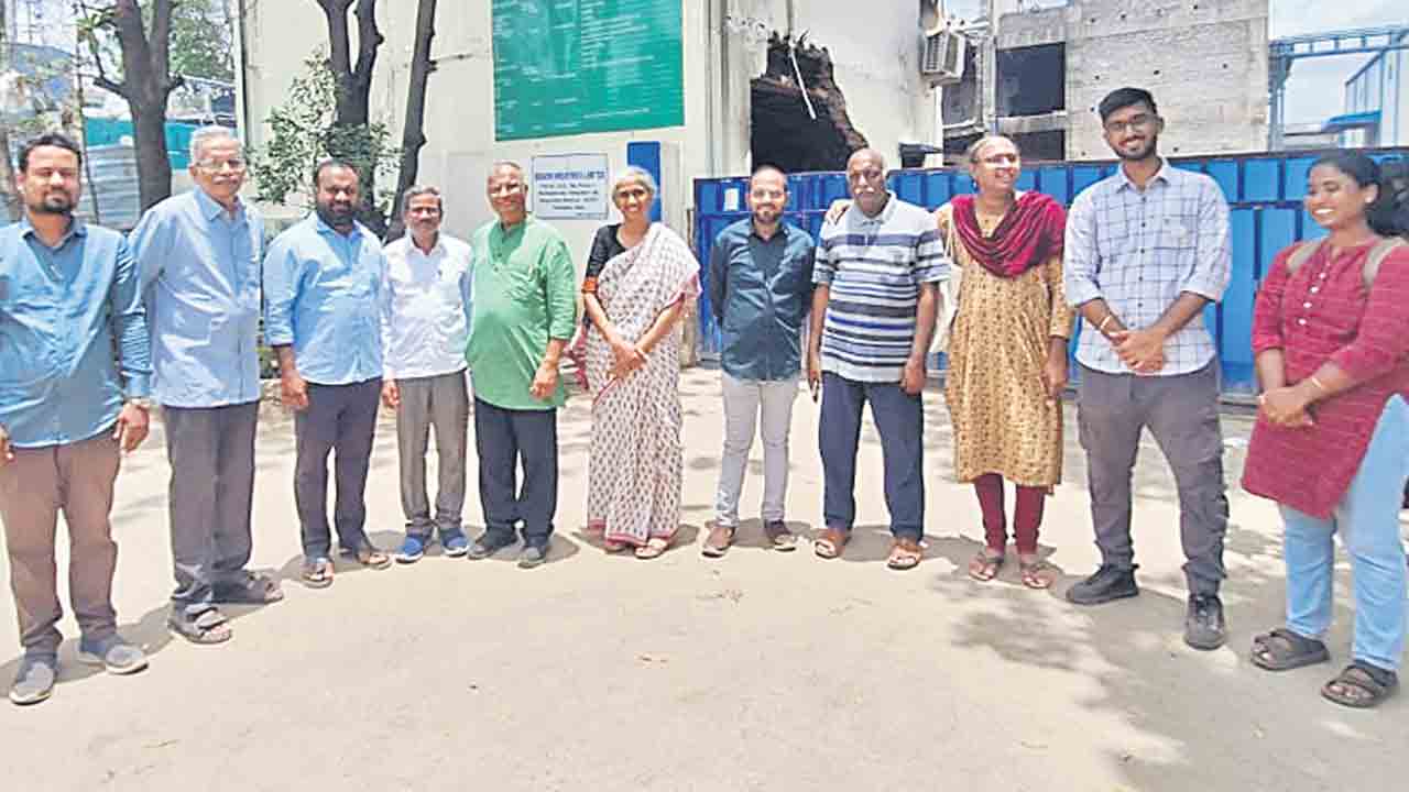 సిగాచి యాజమాన్యంపై హత్యకేసు పెట్టాలి