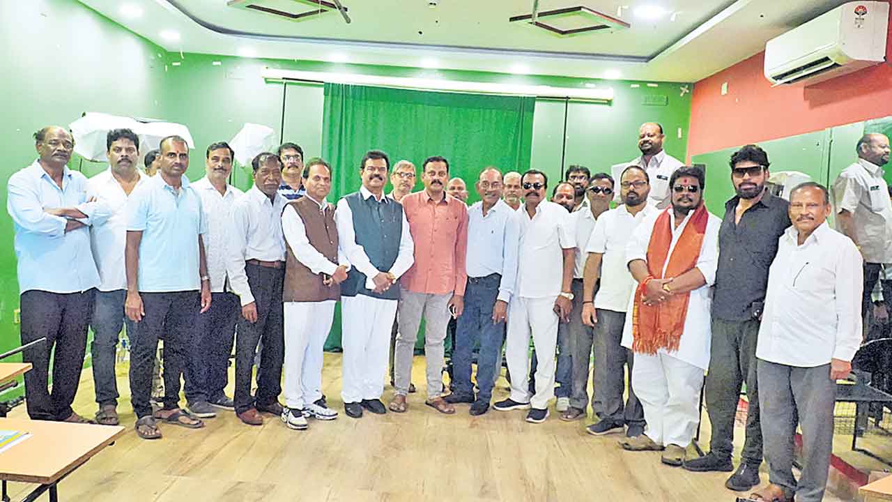 ఛాంబర్‌ ఎన్నికలు నిర్వహించాలి