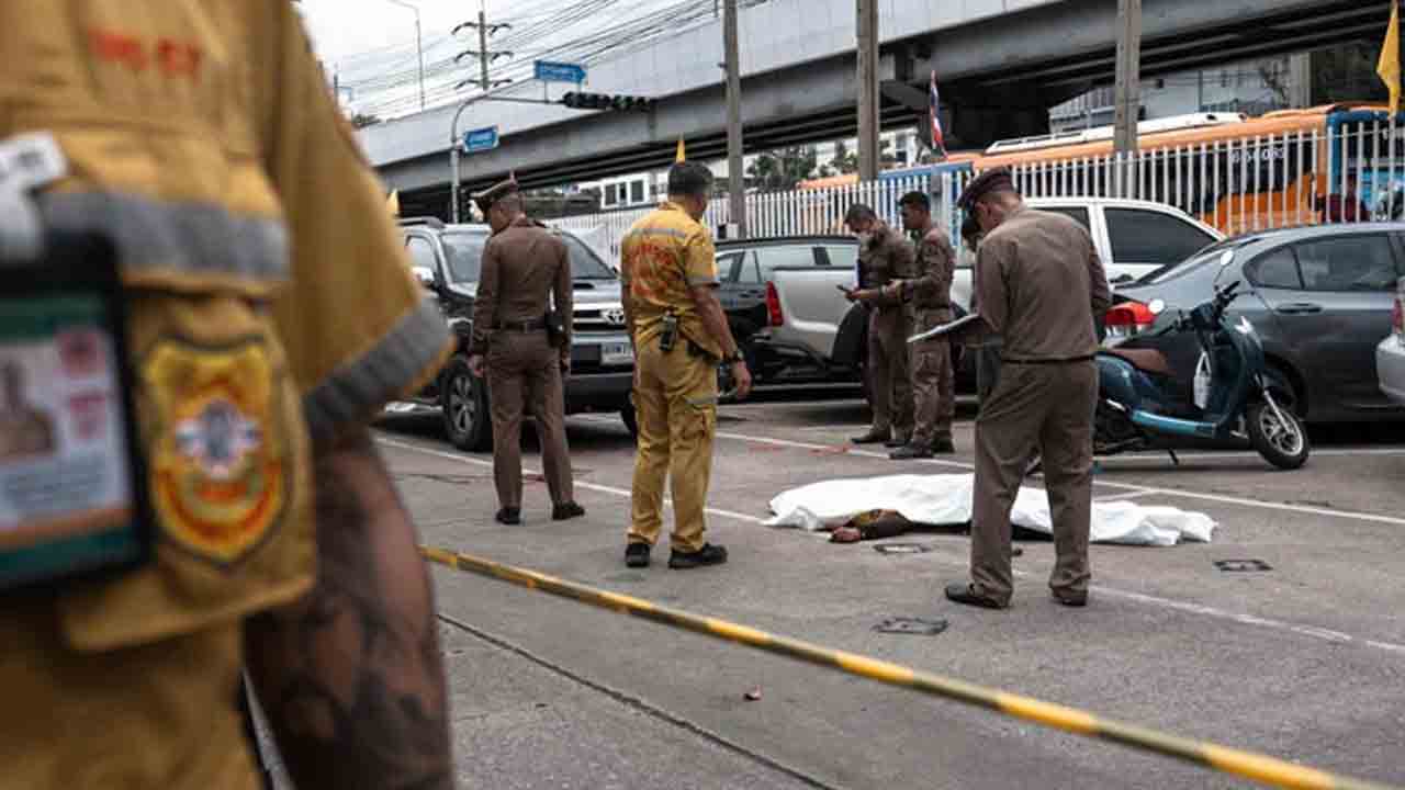 బ్యాంకాక్‌ మార్కెట్లో కాల్పుల కలకలం