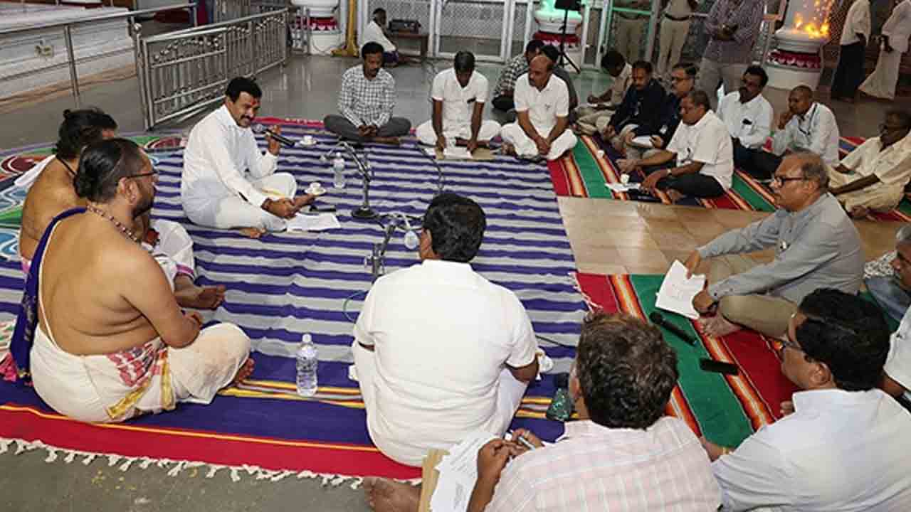 Varalakshmi Vratham | ఆగ‌స్టు 8న వరలక్ష్మీ వ్రతానికి విస్తృత ఏర్పాట్లు : టీటీడీ జేఈవో