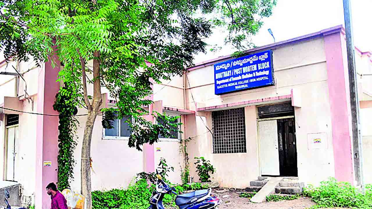 ఫ్రీజర్లు పని చేయకున్నా పట్టించుకోరు