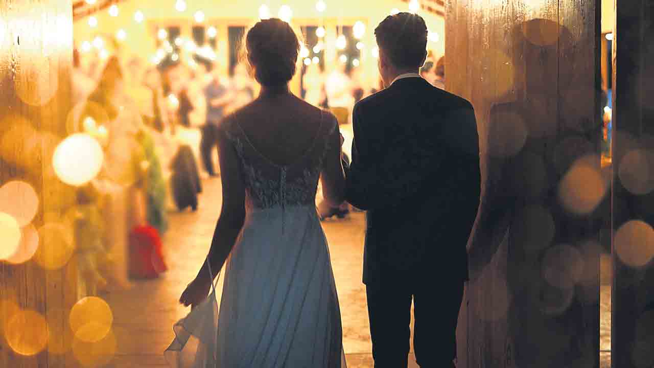 ఉత్తుత్తి పెండ్లిళ్లు.. ఊహించని సందళ్లు