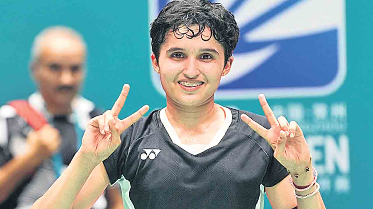 సింధుకు షాకిచ్చిన ఉన్నతి.. క్వార్టర్స్‌కు సాత్విక్‌ జోడీ