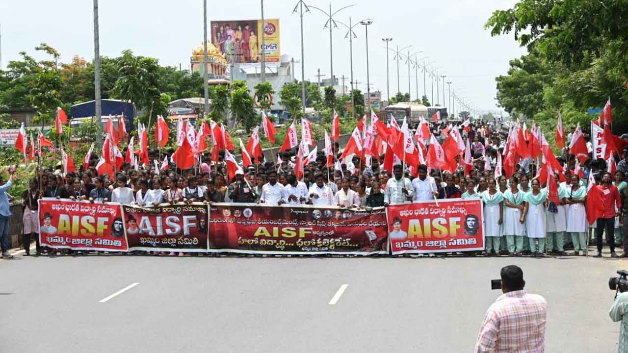 విద్యార్థులపై వివక్ష చూపిన ఏ ప్రభుత్వమూ మనుగడ సాగించలేదు