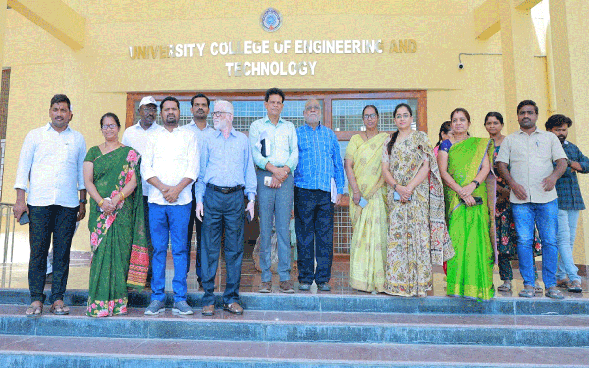 Nalgonda : ఎంజీయూ స‌మ‌స్య‌ల‌పై తెలంగాణ విద్యా కమిషన్ ఆరా