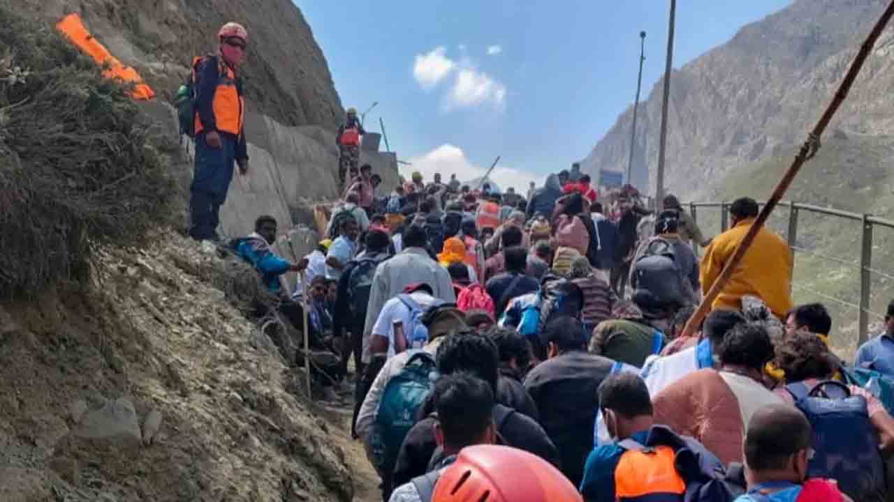 Amarnath Yatra | జమ్ముకశ్మీర్‌లో భారీ వర్షాలు.. అమర్‌నాథ్‌ యాత్రకు బ్రేక్‌
