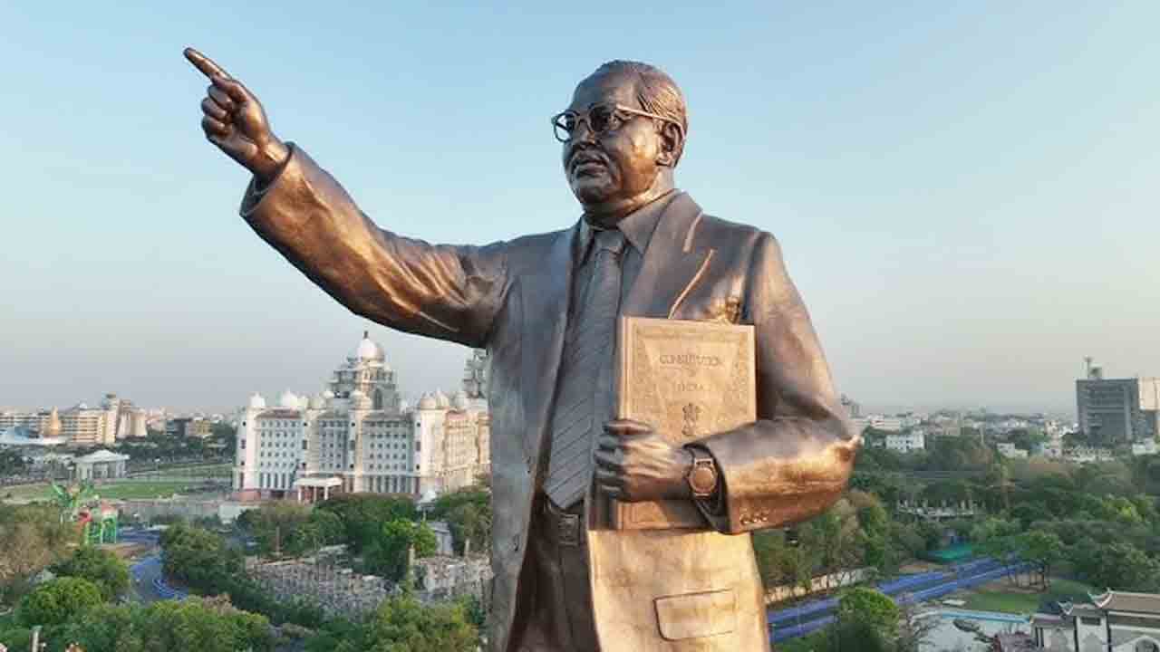 నినాదాలకు తూట్లు.. కాంగ్రెస్‌ ఫీట్లు.. జై బాపు.. జైభీమ్‌.. జై సంవిధాన్‌ నినాదాలు ఎత్తుకున్న కాంగ్రెస్‌.. ఆచరణలో అందుకు పూర్తి విరుద్ధం