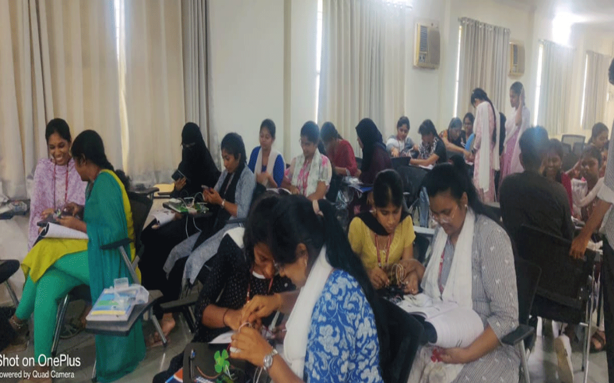 Anantagiri : 'అనురాగ్‌' లో రోబోటిక్స్‌పై వర్క్‌షాప్‌