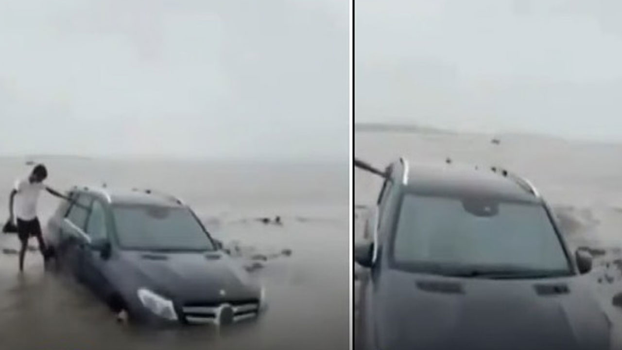 Mercedes Benz | బీచ్‌లో స్టంట్స్ చేద్దామని వెళ్లిన యువకులకు షాక్ .. సముద్రపు నీటిలో ఇరుక్కున్న బెంజ్ కారు!