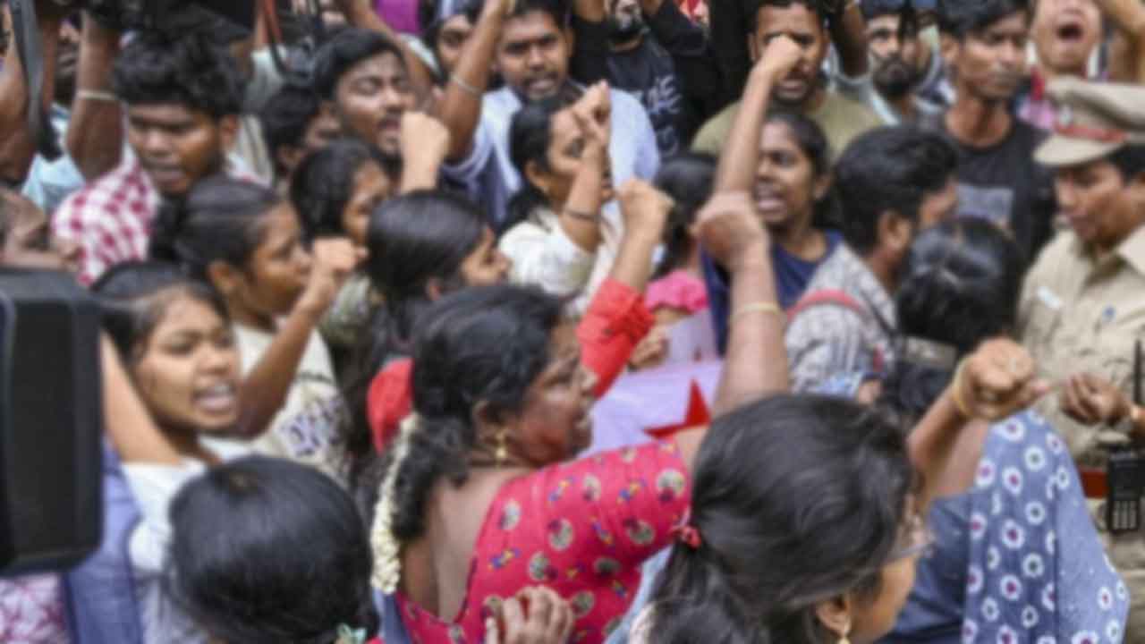 విద్యాలయాల్లో కీచకత్వం