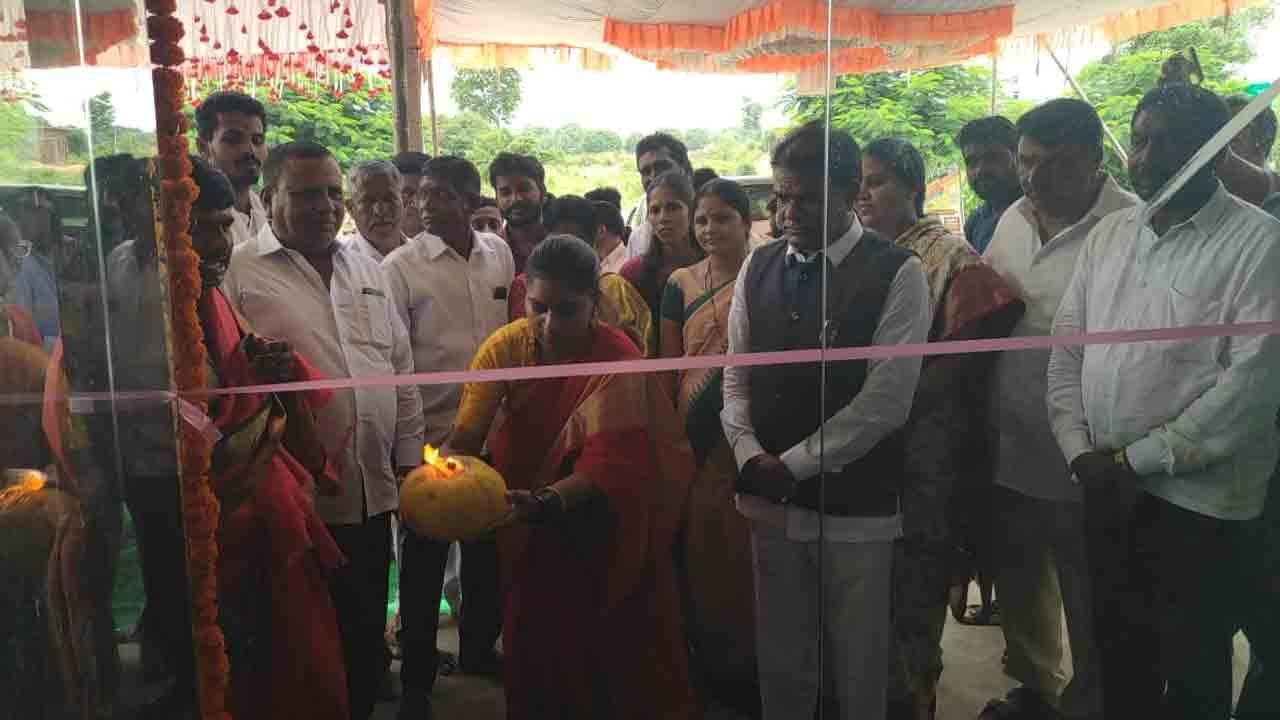 bakki venkataiah | పట్టణాలకు సమానంగా పల్లెల్లో వ్యాపారాలు అభివృద్ధి చెందాలి : బక్కి వెంకటయ్య