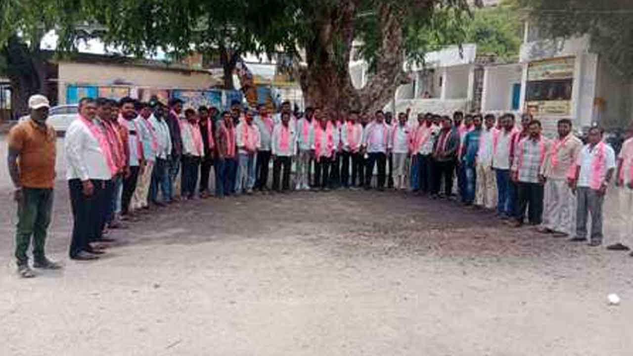 BRS | స్థానిక సంస్థల ఎన్నికల్లో గెలుపే లక్ష్యంగా పనిచేయాలి : బీఆర్‌ఎస్ నాయకులు