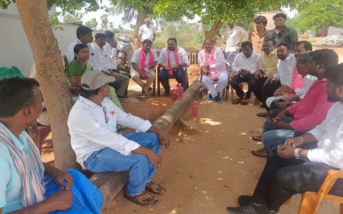 Tripuraram : ప్రజలకు అండగా బీఆర్‌ఎస్ : శ్రీనివాస్‌రెడ్డి