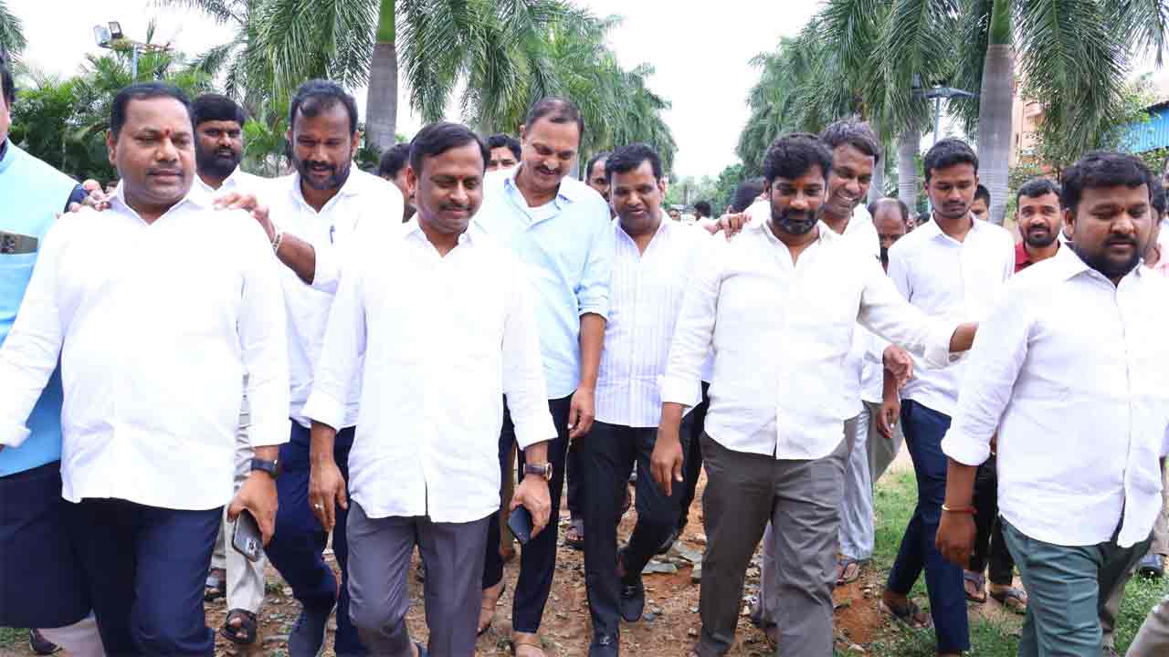 రేపు బీఆర్ఎస్వీ రాష్ట్ర స్థాయి తెలంగాణ విద్యార్థి సదస్సు.. హాజరుకానున్న కేటీఆర్, హరీశ్‌రావు