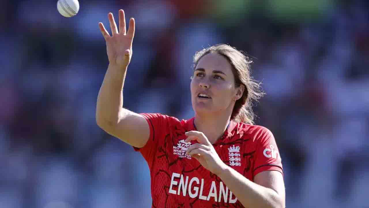 ECB | ఇంగ్లండ్‌కు బిగ్ షాక్.. పొట్టి సిరీస్‌కు దూరమైన కెప్టెన్