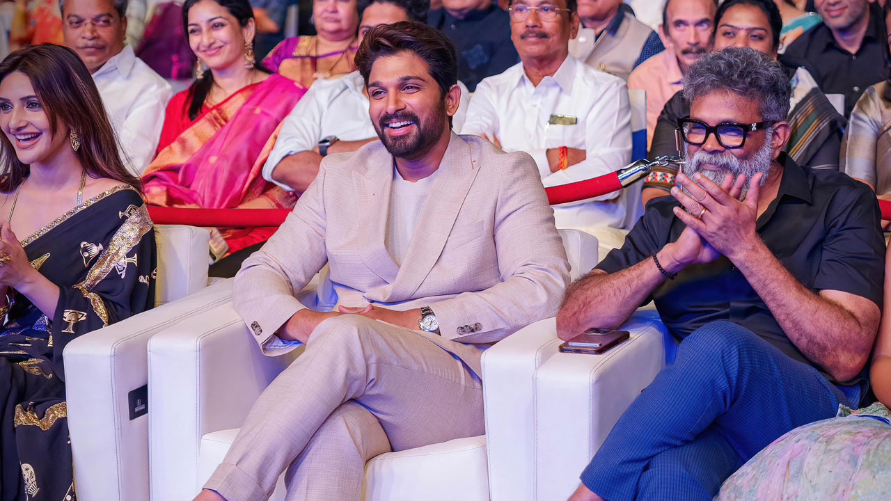 Allu Arjun | నీ యాంక‌రింగ్ ర‌ప్పా ర‌ప్పా అంటూ బ‌న్నీ ప్ర‌శంస‌లు.. ఉబ్బిత‌బ్బిబ్బ‌యిన యాంక‌ర‌మ్మ‌